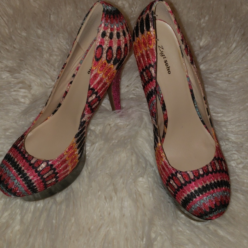 Shoes - Picture 2 of 4